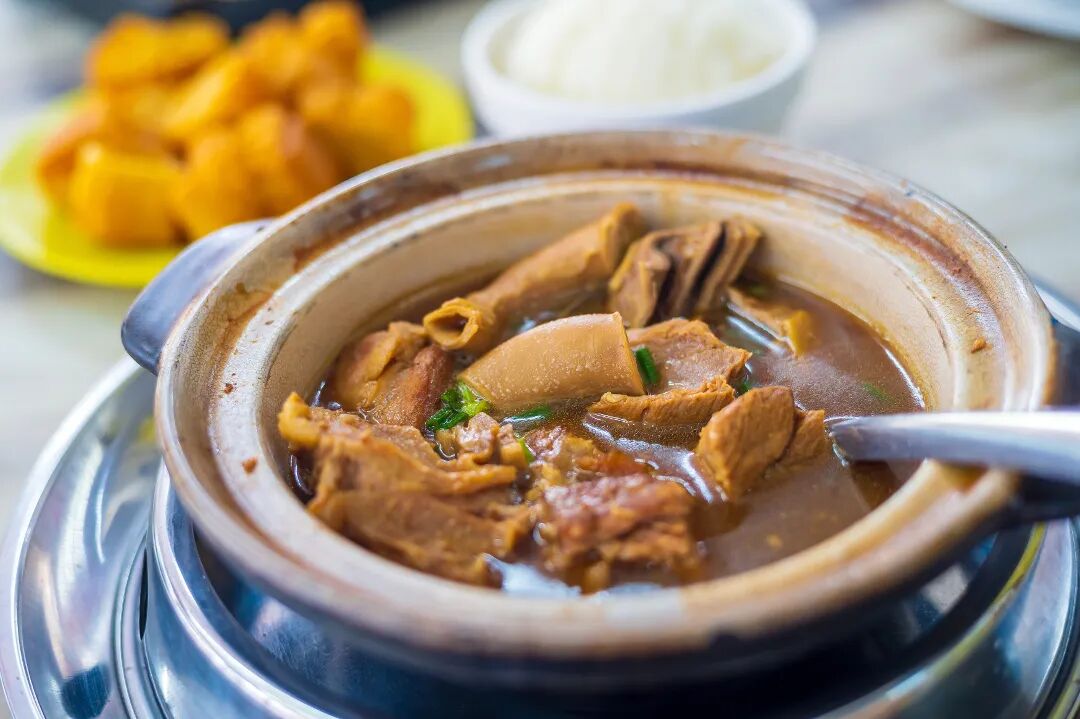 摄图网_331285844_马来西亚著名美食——肉骨茶(企业商用).jpg