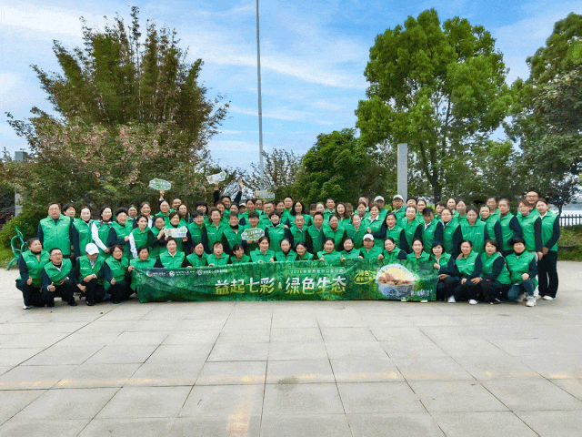 1481e2c8-d282-4e39-89c8-7928fd6b17b2.gif